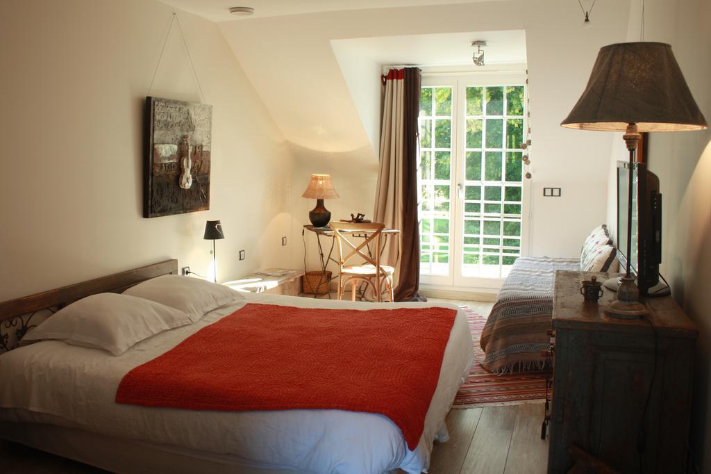 Maison Prairie Bonheur Bed & Breakfast Magny-les-Hameaux Exterior photo