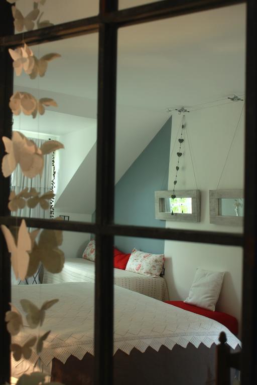 Maison Prairie Bonheur Bed & Breakfast Magny-les-Hameaux Exterior photo