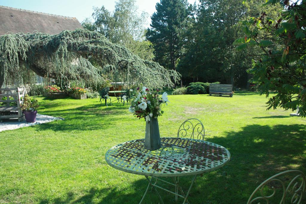 Maison Prairie Bonheur Bed & Breakfast Magny-les-Hameaux Exterior photo